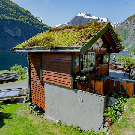 Grande Hytteutleige Og Camping Hotel Geiranger Exterior foto