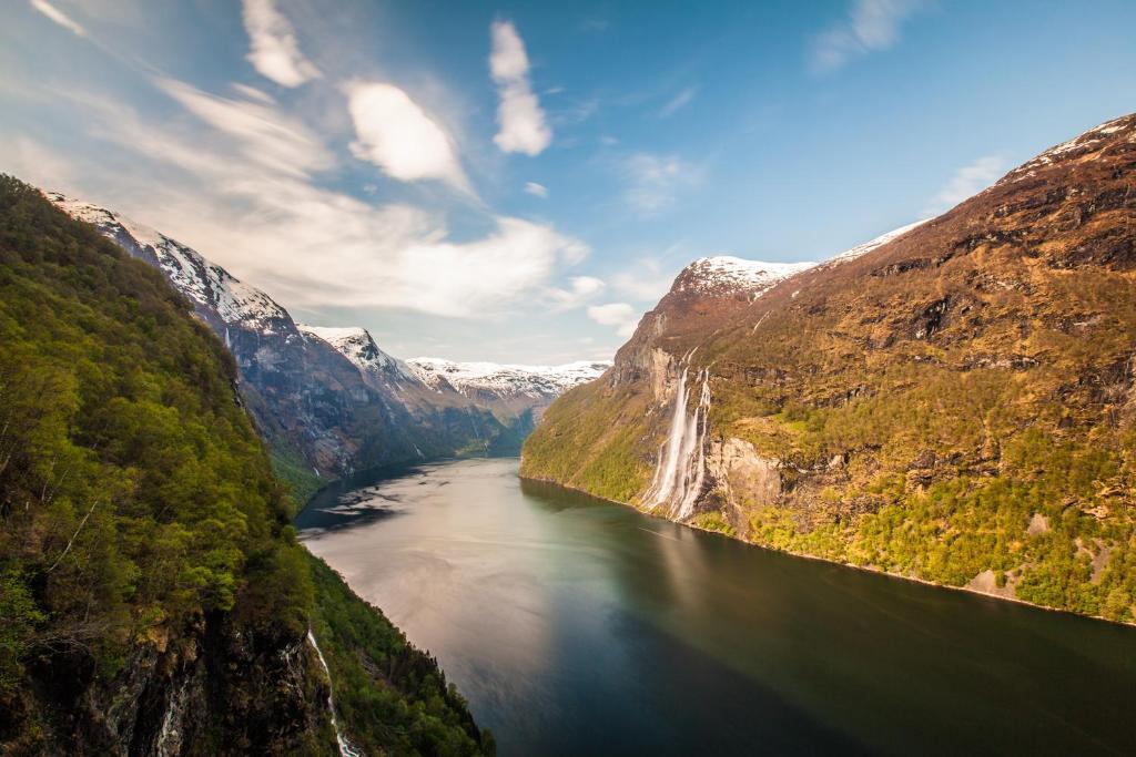 Grande Hytteutleige Og Camping Hotel Geiranger Exterior foto