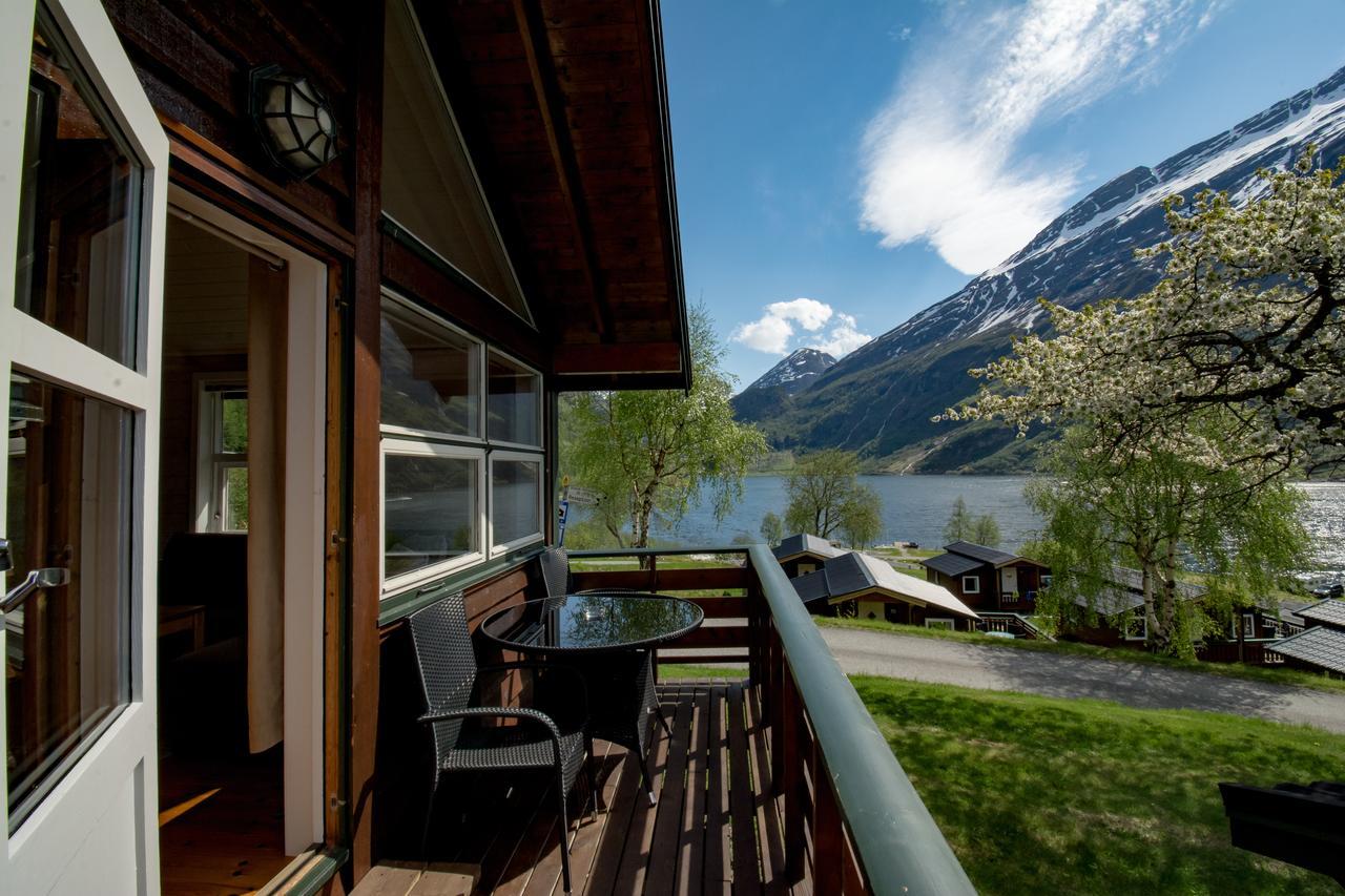 Grande Hytteutleige Og Camping Hotel Geiranger Exterior foto