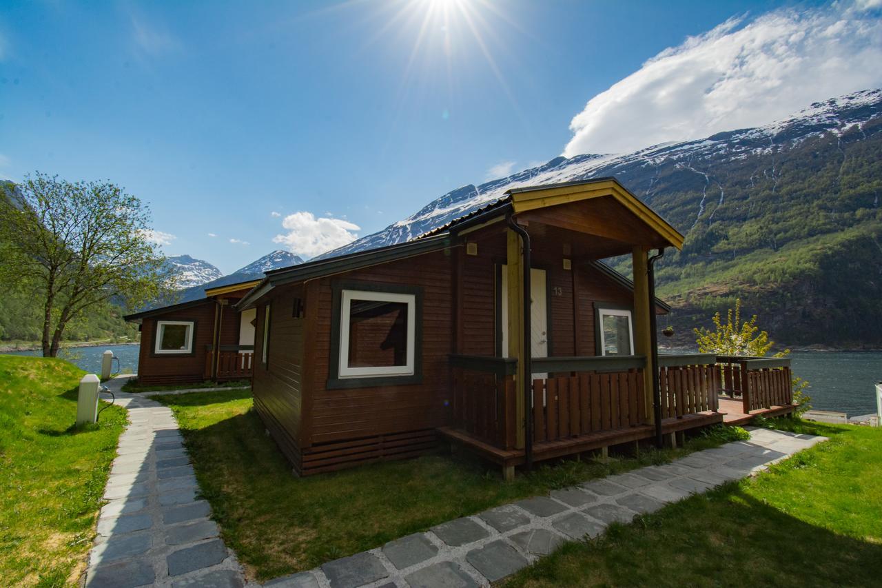 Grande Hytteutleige Og Camping Hotel Geiranger Exterior foto