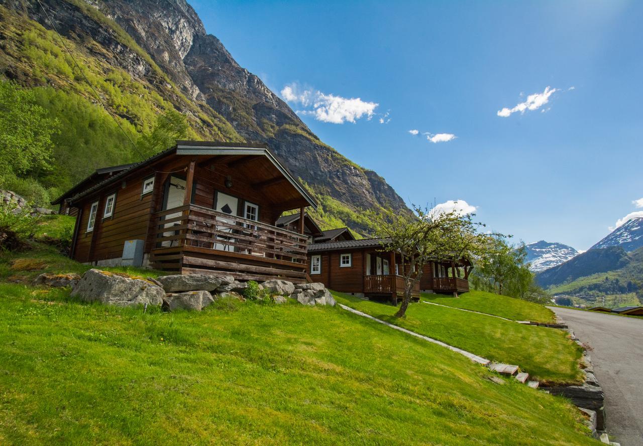 Grande Hytteutleige Og Camping Hotel Geiranger Exterior foto