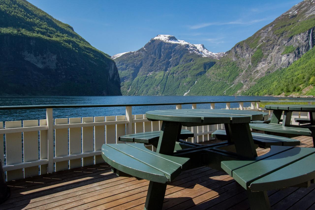 Grande Hytteutleige Og Camping Hotel Geiranger Exterior foto