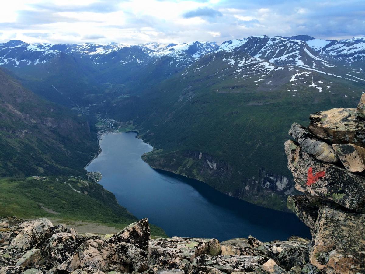 Grande Hytteutleige Og Camping Hotel Geiranger Exterior foto